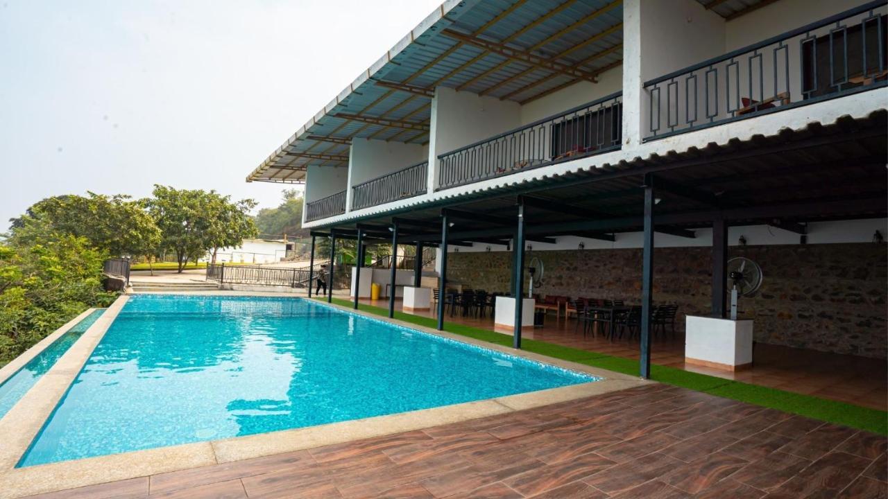 The Green Gate Resort Mulshi Экстерьер фото