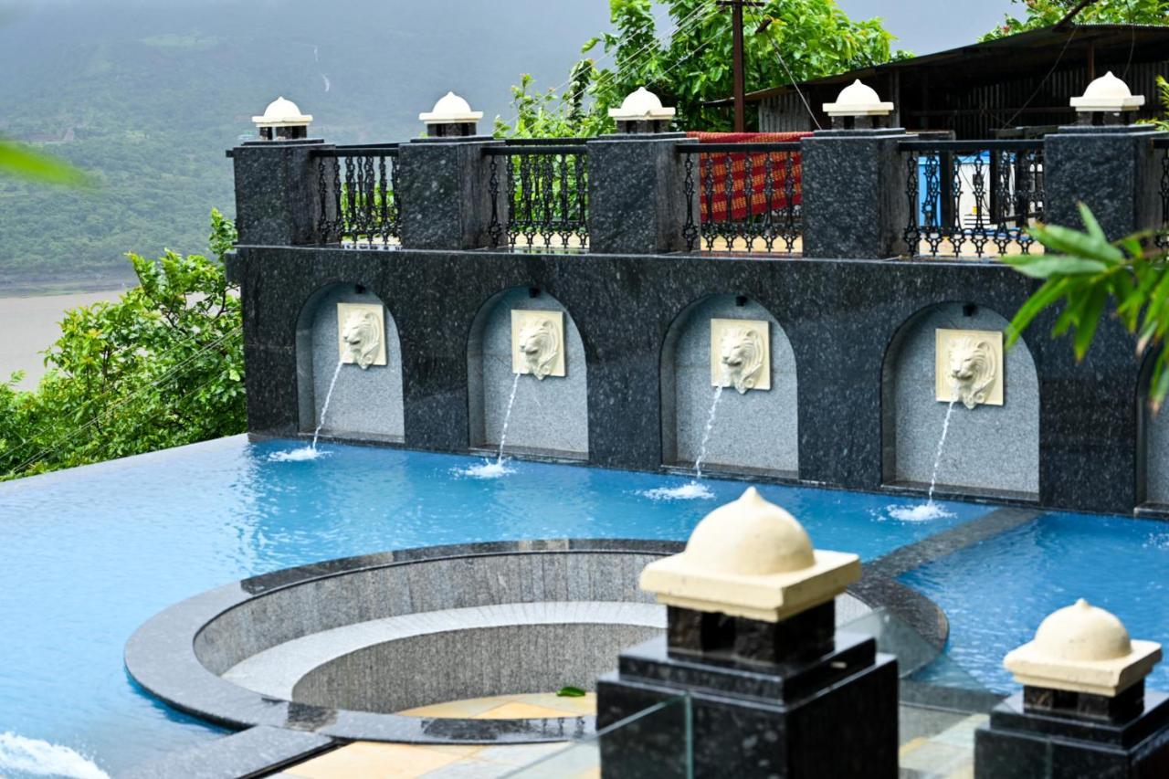 The Green Gate Resort Mulshi Экстерьер фото