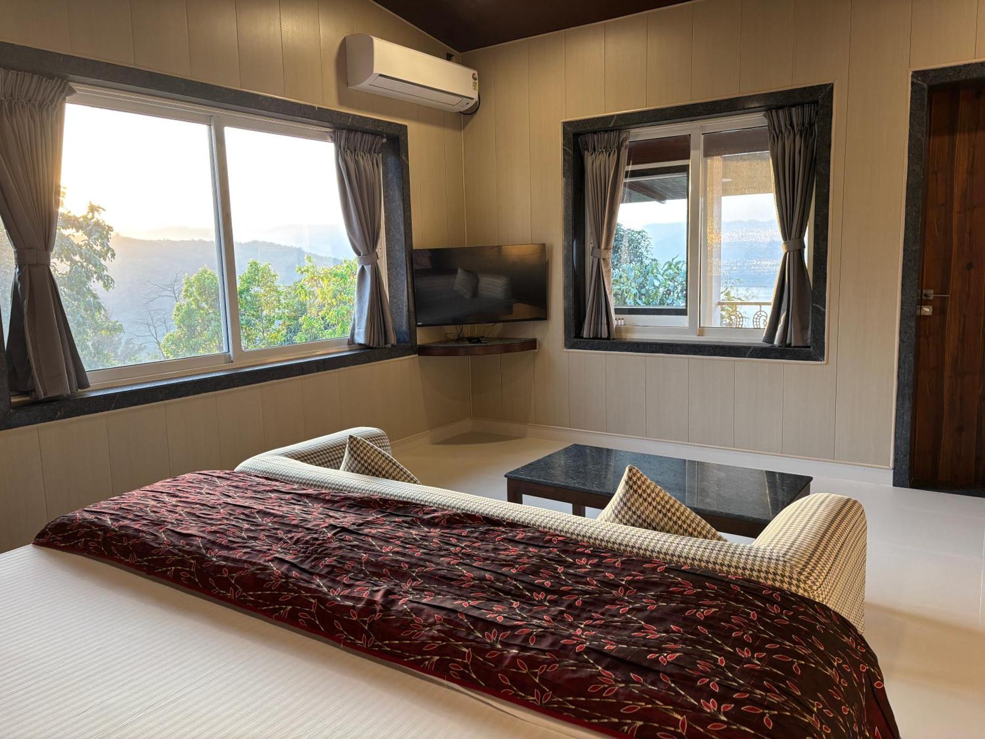 The Green Gate Resort Mulshi Экстерьер фото